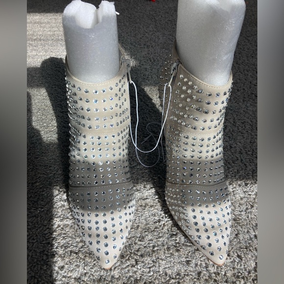 Steve Madden Primerra Booties - Picture 12 of 15